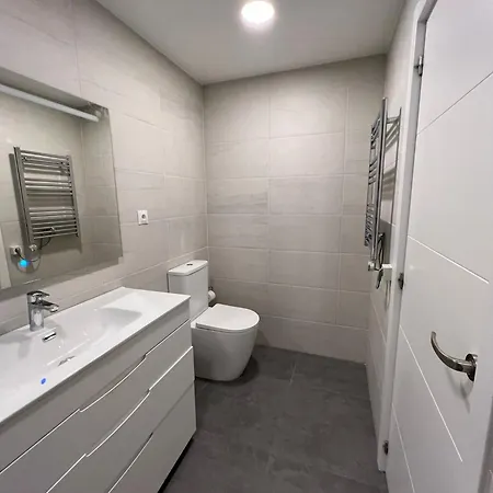 Apartamentos Econostay Plaza De Espana-3